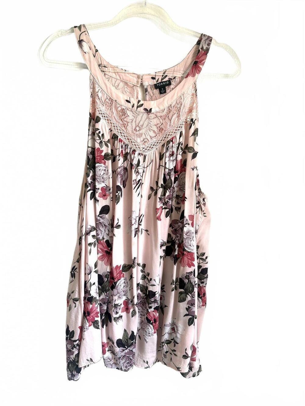 Torrid | Strappy Halter Lace Top Pink Purple Green Floral Tank Blouse Size 3X